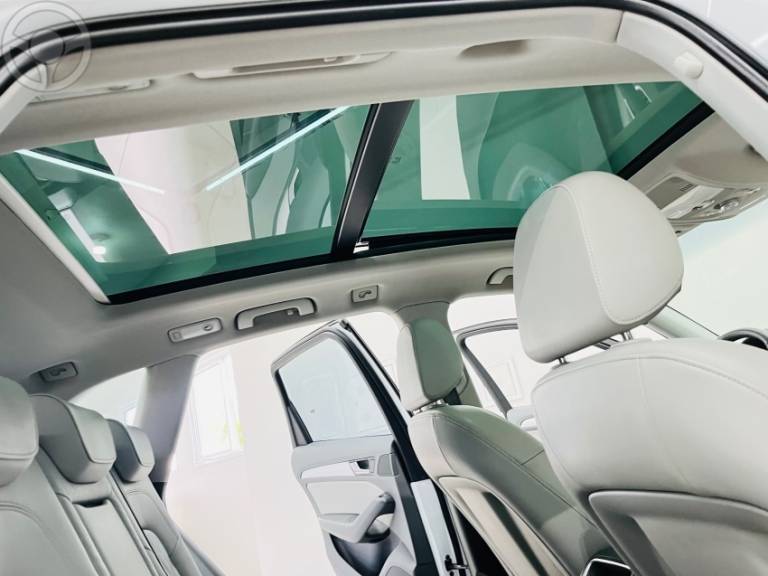 AUDI - Q5 2.0 TFSI AMBIENTE 16V 225CV 4P AUTOMÁTICO - 2015/2016 - BRANCA - R$ 99.990,00
