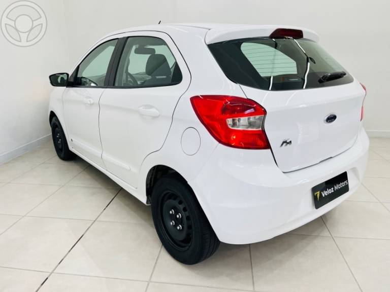 FORD - KA 1.0 SE 12V FLEX 4P MANUAL - 2015/2015 - BRANCA - R$ 40.900,00