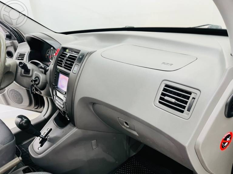 HYUNDAI - TUCSON 2.0 MPFI GLS 16V 143CV 2WD FLEX 4P AUTOMÁTICO - 2013/2014 - PRETA - R$ 58.900,00