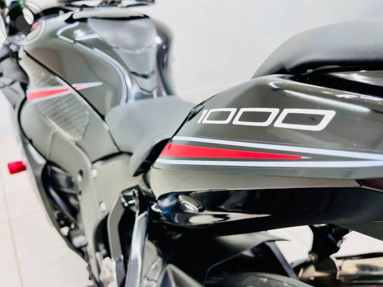 KAWASAKI - NINJA ZX-10R SE ABS - 2016/2017 - PRETA - R$ 71.990,00