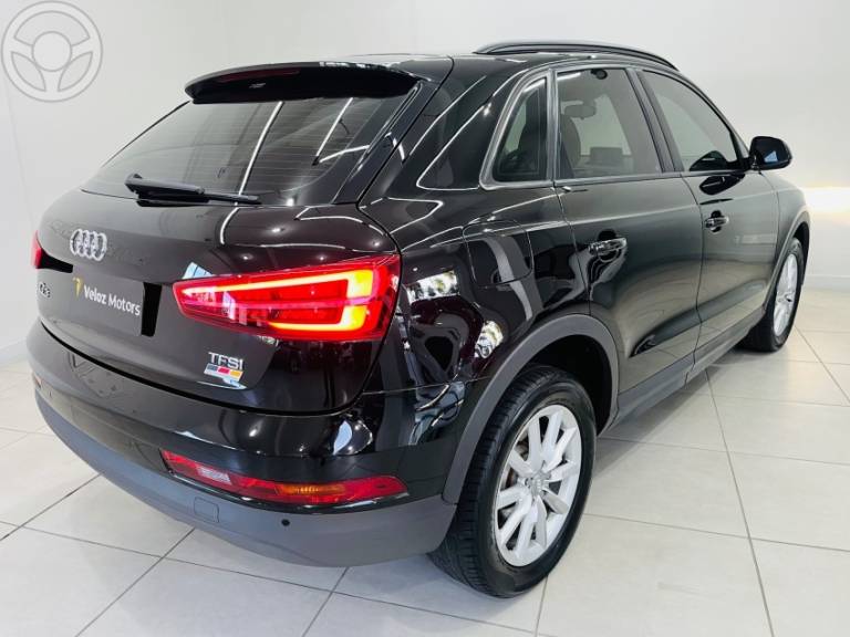 AUDI - Q3 1.4 TFSI AMBIENTE 4P S TRONIC - 2015/2016 - PRETA - R$ 92.900,00