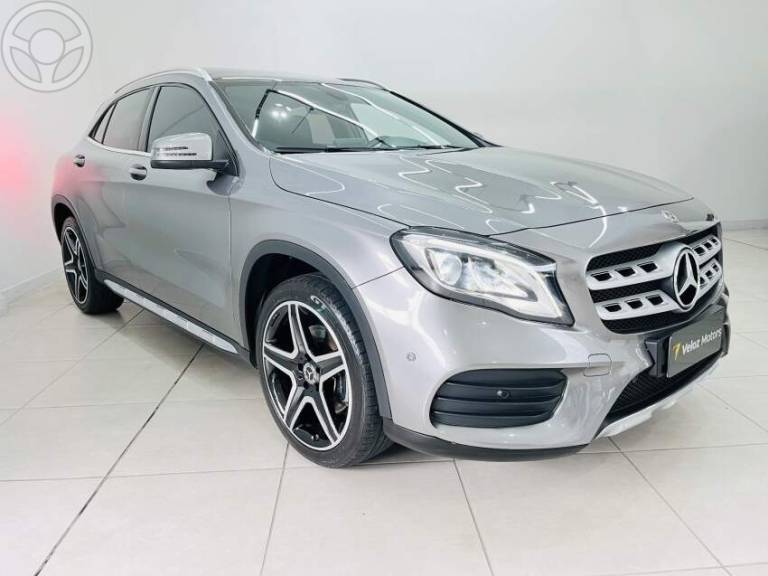 MERCEDES-BENZ - GLA 250 2.0 16V TURBO SPORT 4P AUTOMÁTICO - 2018/2018 - CINZA - R$ 157.900,00