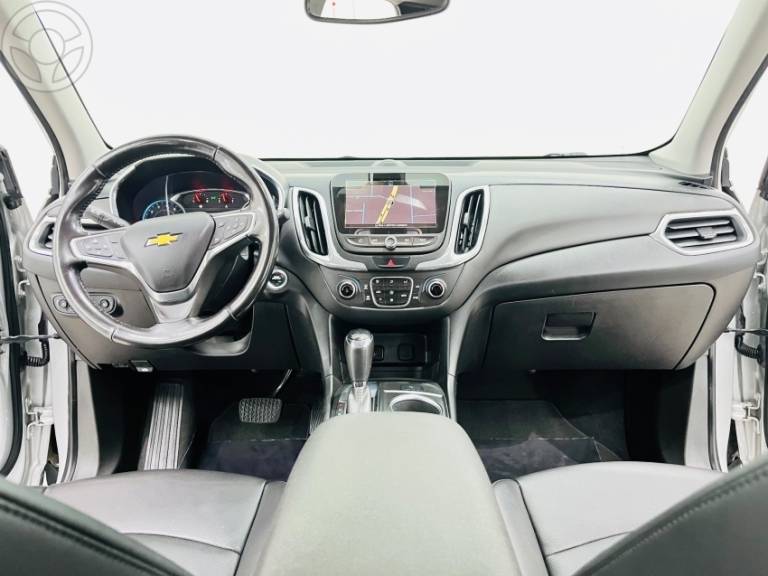 CHEVROLET - EQUINOX 2.0 16V TURBO LT AUTOMÁTICO - 2018/2018 - PRATA - R$ 109.900,00
