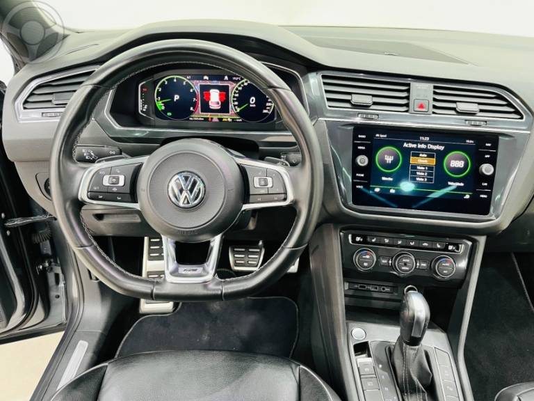 VOLKSWAGEN - TIGUAN 2.0 TSI R-LINE 16V TURBO 4P TIPTRONIC - 2020/2020 - CINZA - R$ 174.990,00