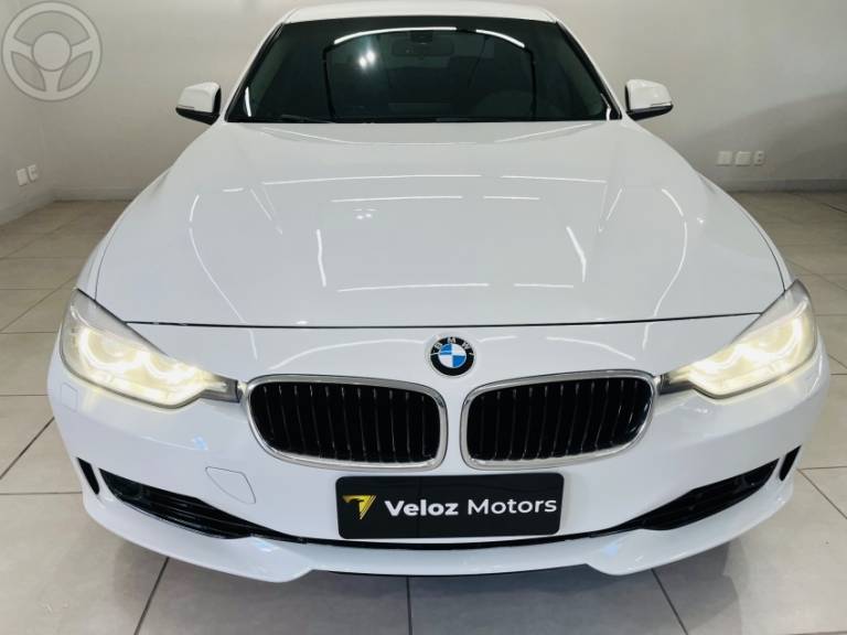 BMW - 320I 2.0 16V TURBO 4P AUTOMÁTICO - 2013/2014 - BRANCA - R$ 94.999,00