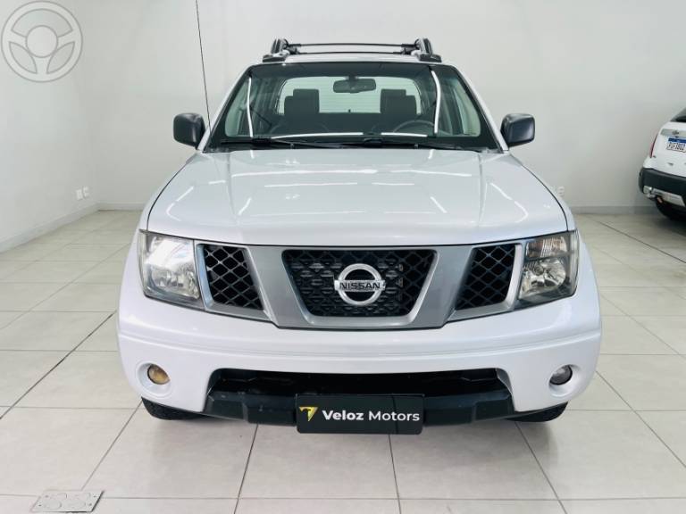 NISSAN - FRONTIER 2.5 LE ATTACK 4X4 CD TURBO ELETRONIC DIESEL 4P AUTOMÁTICO - 2011/2012 - PRATA - R$ 85.900,00