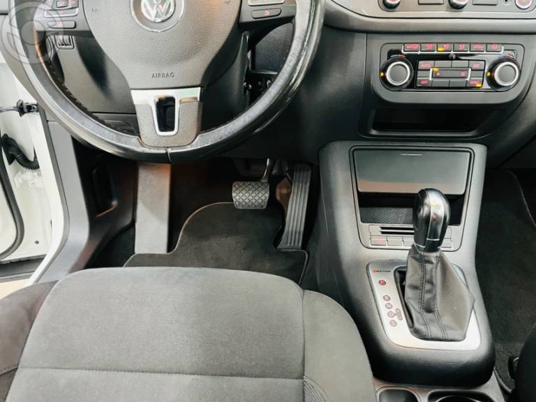 VOLKSWAGEN - TIGUAN 2.0 TSI 16V TURBO 4P TIPTRONIC - 2013/2013 - BRANCA - R$ 66.900,00