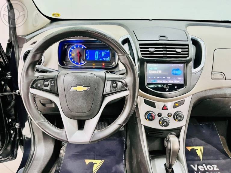 CHEVROLET - TRACKER 1.8 MPFI LTZ 4X2 16V FLEX 4P AUTOMÁTICO - 2014/2014 - PRETA - R$ 69.900,00