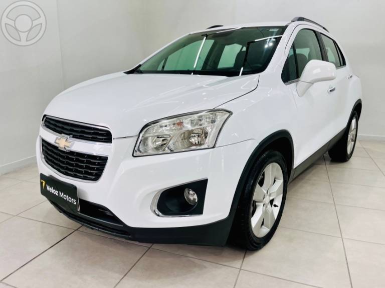 CHEVROLET - TRACKER 1.8 MPFI LTZ 4X2 16V FLEX 4P AUTOMÁTICO - 2013/2014 - BRANCA - R$ 72.900,00