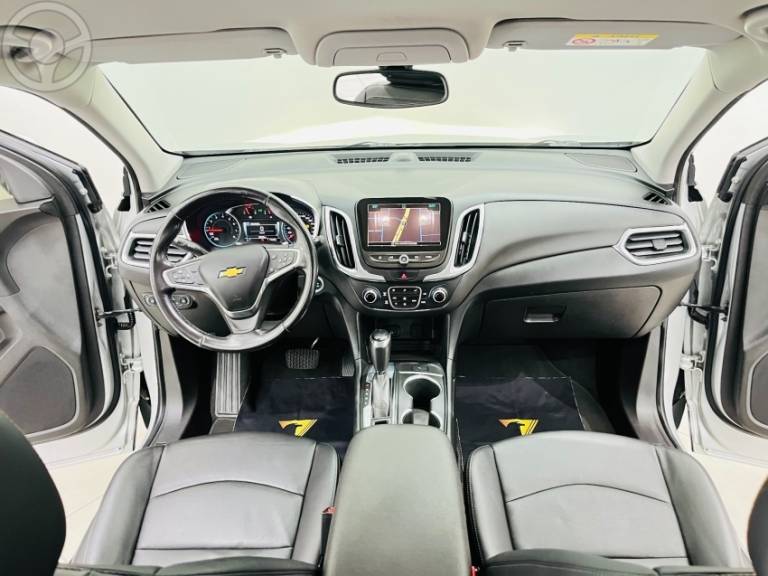 CHEVROLET - EQUINOX 2.0 16V TURBO LT AUTOMÁTICO - 2018/2018 - PRATA - R$ 109.900,00
