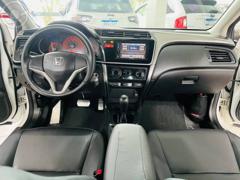 HONDA - CITY 1.5 LX 16V FLEX 4P AUTOMÁTICO - 2014/2015 - BRANCA - R$ 67.500,00