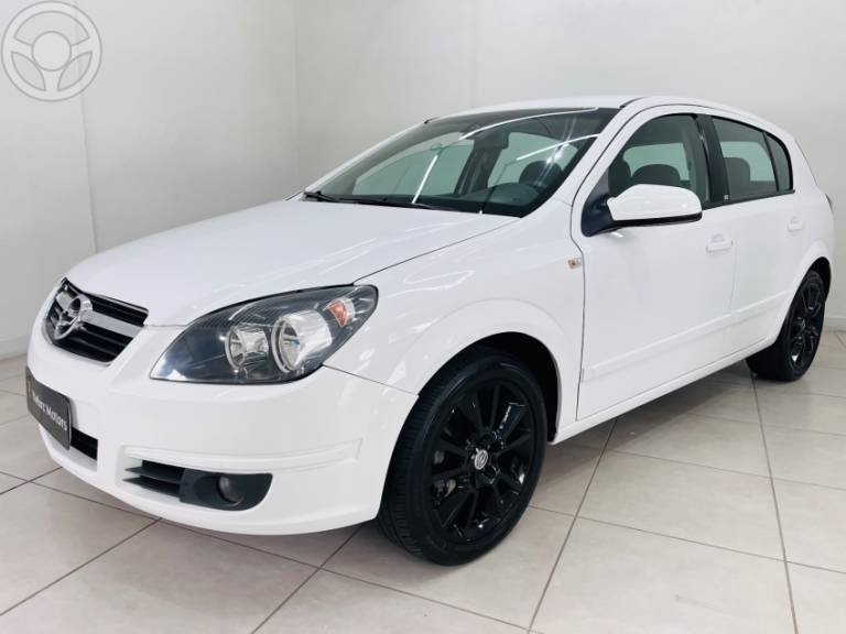 CHEVROLET - VECTRA 2.0 MPFI GT-X HATCH 8V FLEX 4P MANUAL - 2008/2009 - BRANCA - R$ 41.900,00
