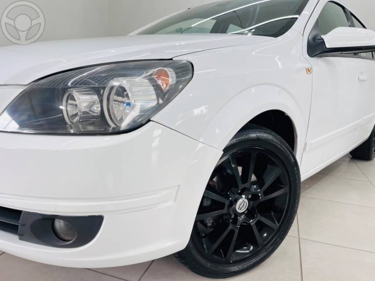 CHEVROLET - VECTRA 2.0 MPFI GT-X HATCH 8V FLEX 4P MANUAL - 2008/2009 - BRANCA - R$ 41.900,00