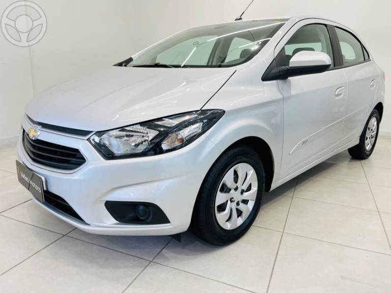 CHEVROLET - ONIX 1.0 MPFI LT 8V FLEX 4P MANUAL - 2019/2019 - PRATA - R$ 58.500,00