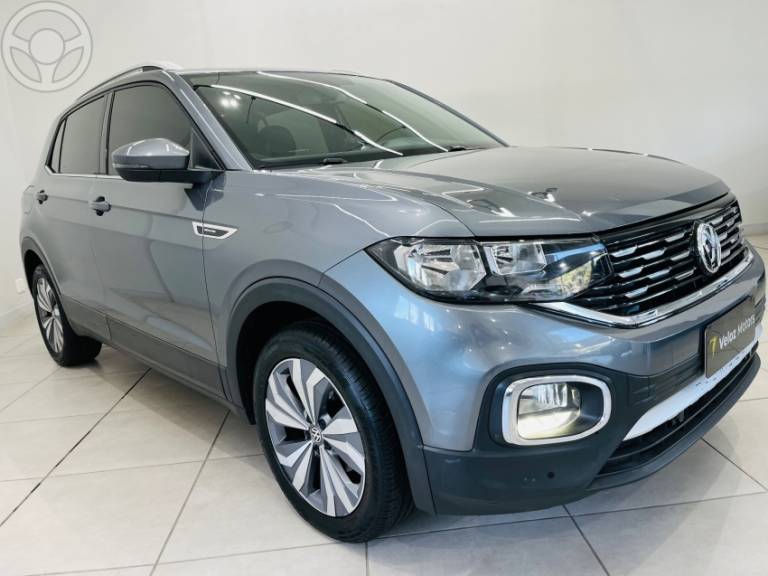 VOLKSWAGEN - T-CROSS 1.4 HIGHLINE TSI 16V FLEX 4P AUTOMÁTICO - 2019/2020 - CINZA - R$ 108.990,00