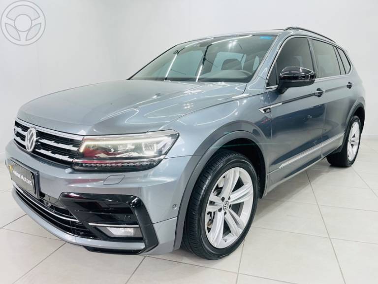 VOLKSWAGEN - TIGUAN 2.0 TSI R-LINE 16V TURBO 4P TIPTRONIC - 2020/2020 - CINZA - R$ 174.990,00