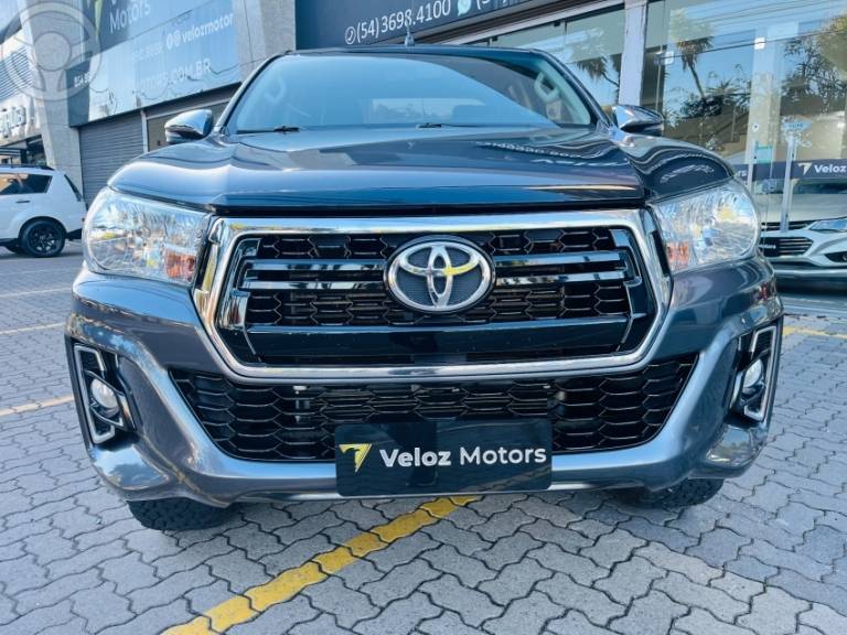 TOYOTA - HILUX 2.8 SRV 4X4 CD 16V DIESEL 4P AUTOMÁTICO - 2020/2020 - CINZA - R$ 205.000,00