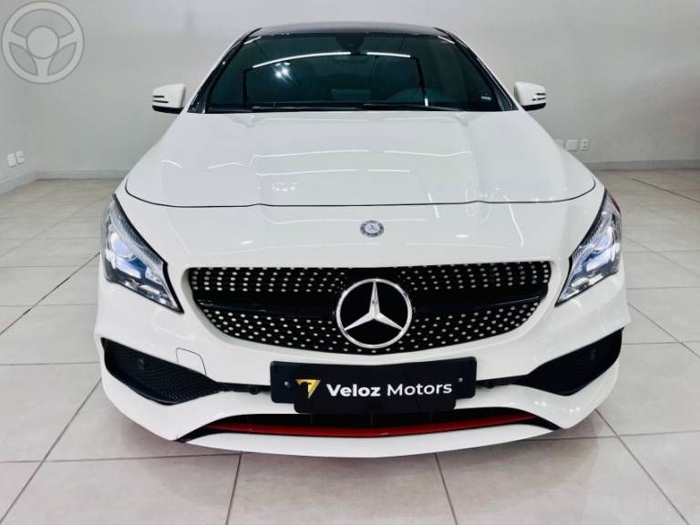 MERCEDES-BENZ - CLA 250 2.0 SPORT 16V TURBO 4P AUTOMÁTICO - 2017/2018 - BRANCA - R$ 184.990,00