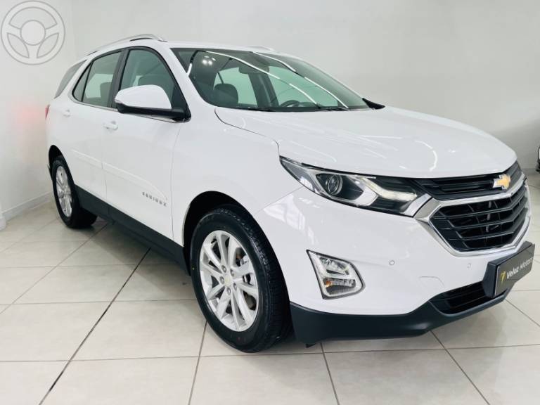 CHEVROLET - EQUINOX 2.0 16V TURBO LT AUTOMÁTICO - 2017/2018 - BRANCA - R$ 102.900,00