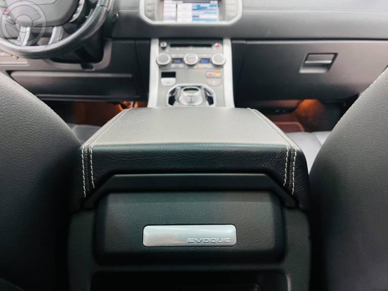 LAND ROVER - RANGE ROVER EVOQUE 2.0 DYNAMIC 4WD 16V 4P AUTOMÁTICO - 2014/2014 - PRATA - R$ 114.990,00