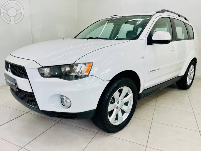 MITSUBISHI - OUTLANDER 2.0 16V 4P AUTOMÁTICO - 2012/2013 - BRANCA - R$ 62.900,00