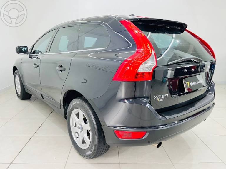 VOLVO - XC60 2.0 T5 COMFORT FWD TURBO 4P AUTOMÁTICO - 2012/2012 - PRETA - R$ 61.900,00