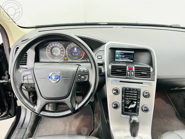VOLVO - XC60 2.0 T5 COMFORT FWD TURBO 4P AUTOMÁTICO - 2012/2012 - PRETA - R$ 61.900,00