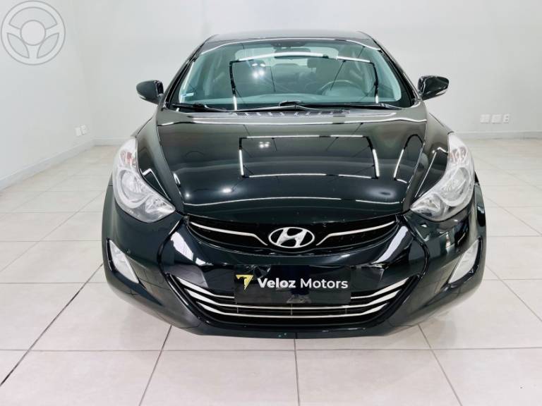 HYUNDAI - ELANTRA 2.0 GLS 16V FLEX 4P AUTOMÁTICO - 2012/2013 - PRETA - R$ 65.900,00