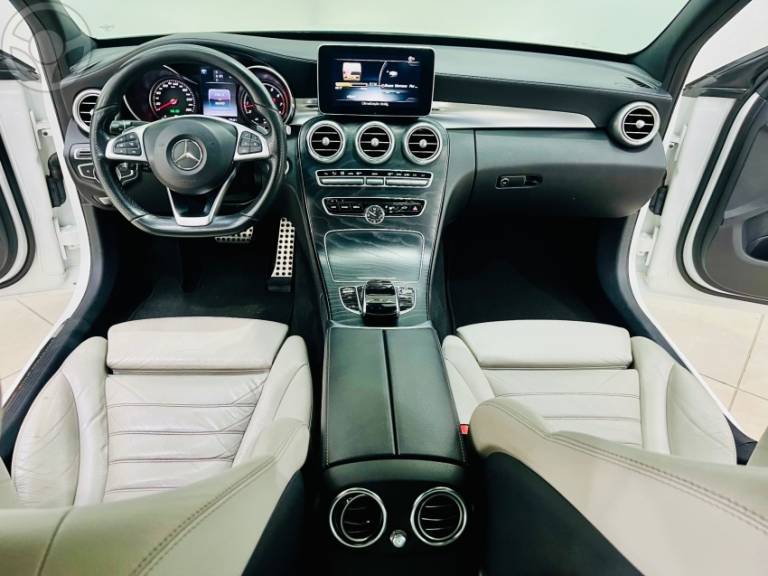 MERCEDES-BENZ - C 250 2.0 CGI SPORT TURBO 16V 4P AUTOMÁTICO - 2016/2016 - BRANCA - R$ 149.990,00