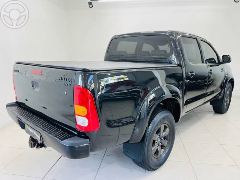 TOYOTA - HILUX 3.0 SRV 4X4 CD 16V TURBO INTERCOOLER DIESEL 4P MANUAL - 2010/2011 - PRETA - R$ 114.900,00