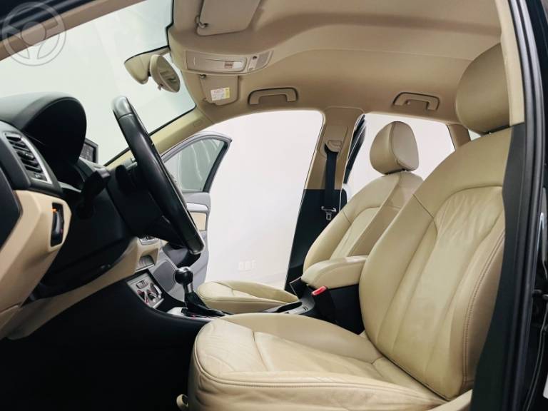 AUDI - Q3 1.4 TFSI AMBIENTE 4P S TRONIC - 2015/2016 - PRETA - R$ 89.900,00