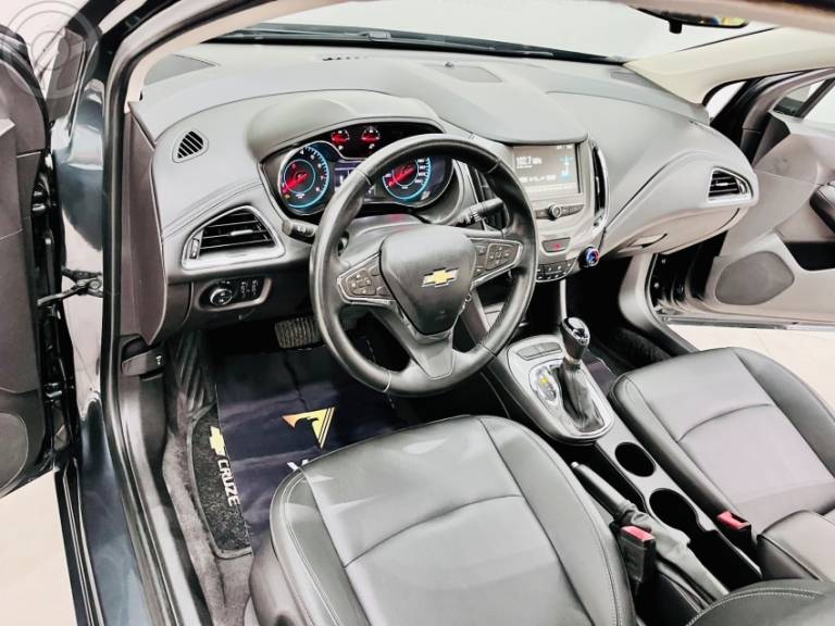 CHEVROLET - CRUZE 1.4 TURBO LT 16V FLEX 4P AUTOMÁTICO - 2018/2019 - CINZA - R$ 89.990,00