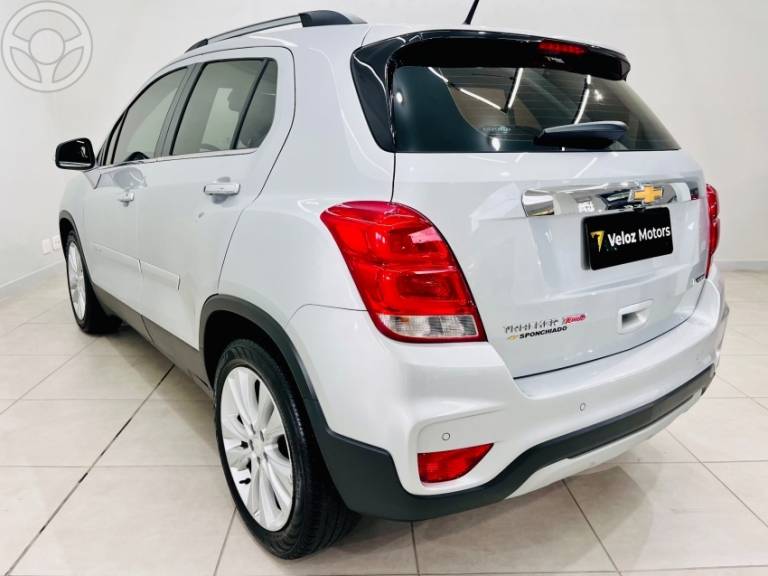 CHEVROLET - TRACKER 1.4 16V TURBO FLEX PREMIER AUTOMÁTICO - 2018/2018 - PRATA - R$ 94.900,00