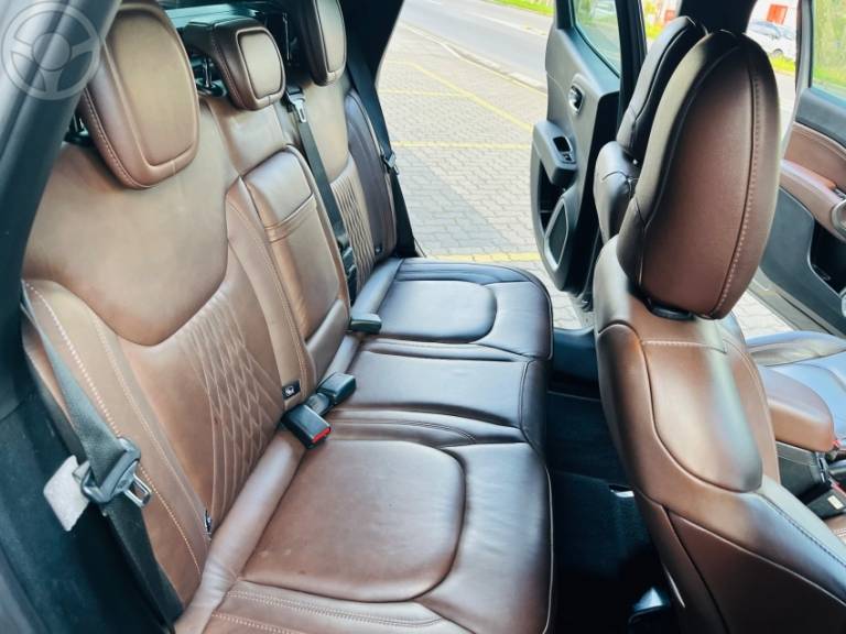 FIAT - TORO 2.0 16V TURBO DIESEL RANCH AT 4X4 AUTOMÁTICO - 2020/2021 - CINZA - R$ 129.990,00