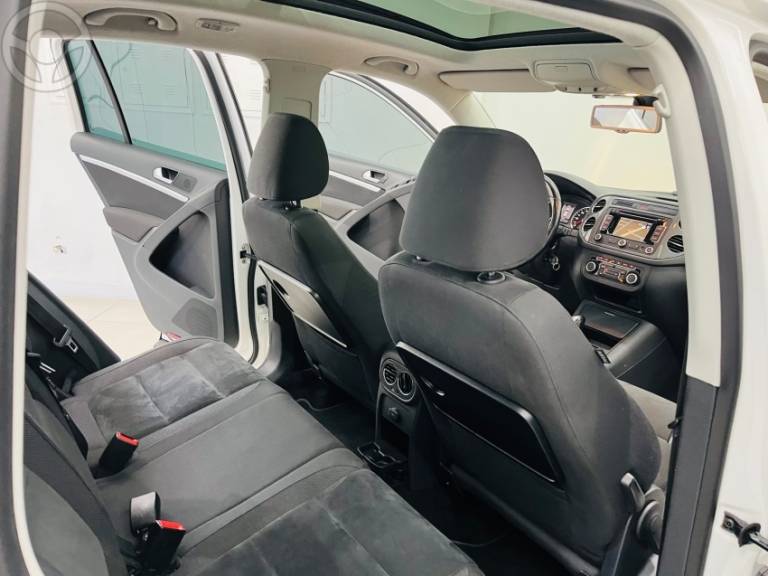 VOLKSWAGEN - TIGUAN 2.0 TSI 16V TURBO 4P TIPTRONIC - 2013/2013 - BRANCA - R$ 66.900,00