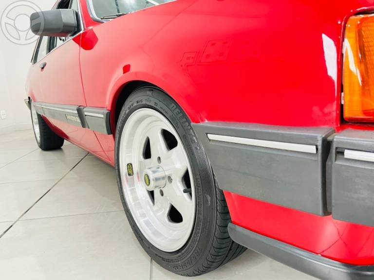 CHEVROLET - CHEVETTE 1.6 L 8V 2P MANUAL - 1991/1991 - VERMELHA - R$ 75.900,00