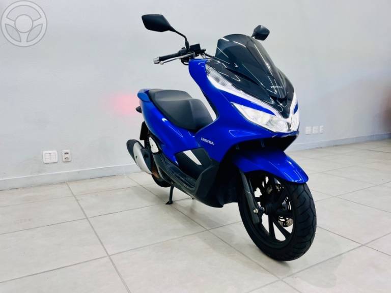 HONDA - PCX 150 SPORT - 2022/2022 - AZUL - R$ 19.500,00