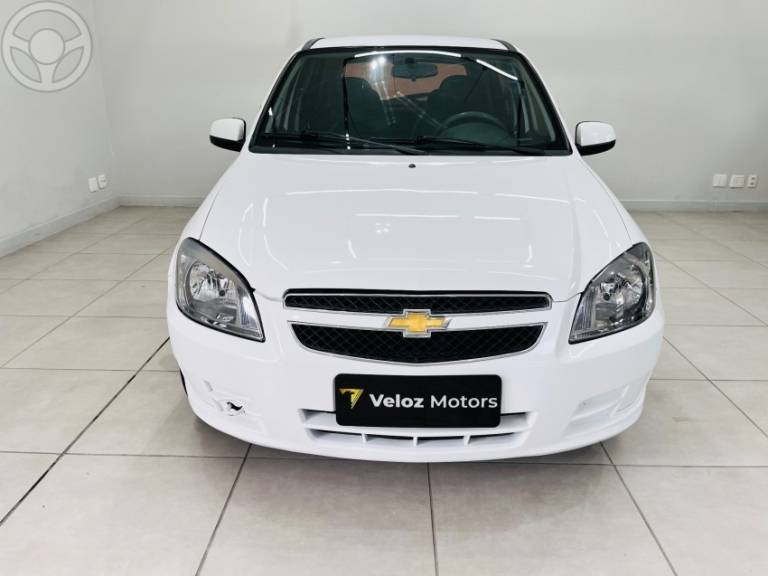 CHEVROLET - CELTA 1.0 MPFI LT 8V FLEX 4P MANUAL - 2013/2013 - BRANCA - R$ 32.900,00