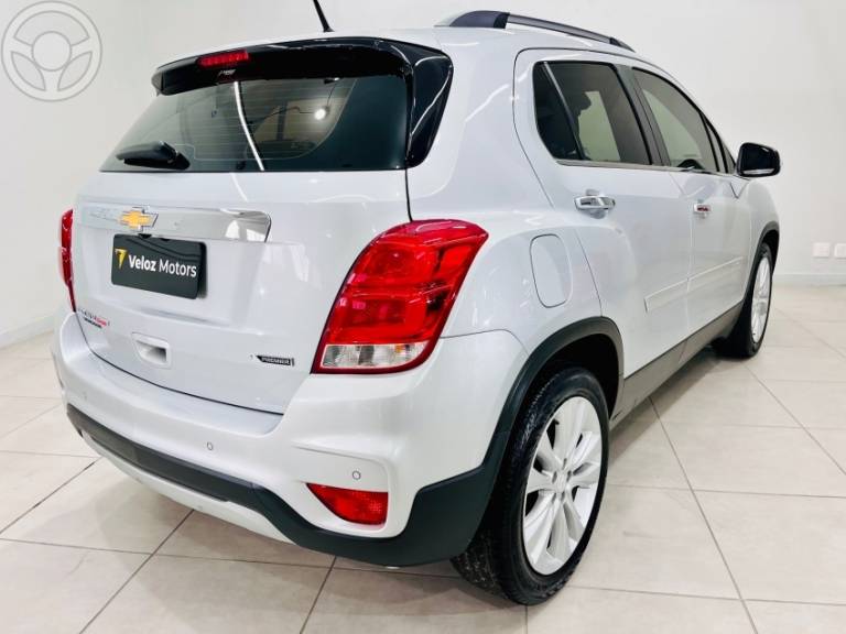 CHEVROLET - TRACKER 1.4 16V TURBO FLEX PREMIER AUTOMÁTICO - 2018/2018 - PRATA - R$ 94.900,00