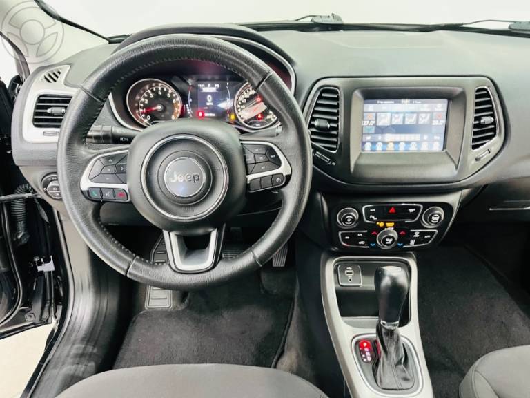 JEEP - COMPASS 2.0 16V FLEX SPORT AUTOMÁTICO - 2018/2019 - PRETA - R$ 96.900,00