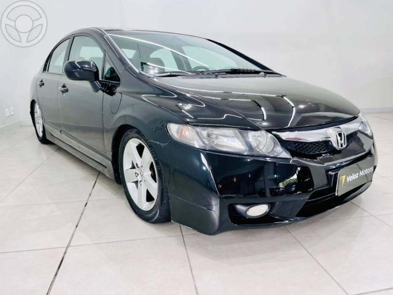 HONDA - CIVIC 1.8 LXS 16V FLEX 4P MANUAL - 2009/2009 - PRETA - R$ 48.900,00