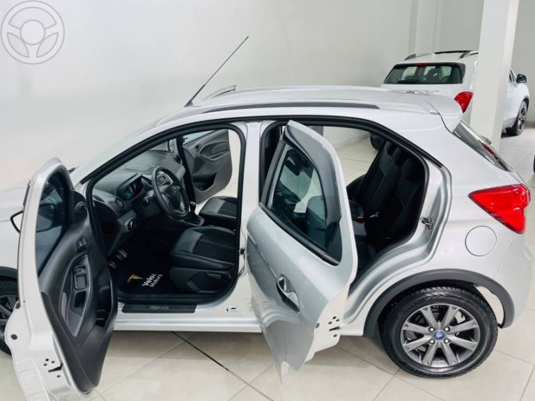 FORD - KA 1.5 TRAIL 16V FLEX 4P MANUAL - 2018/2018 - PRATA - R$ 49.500,00