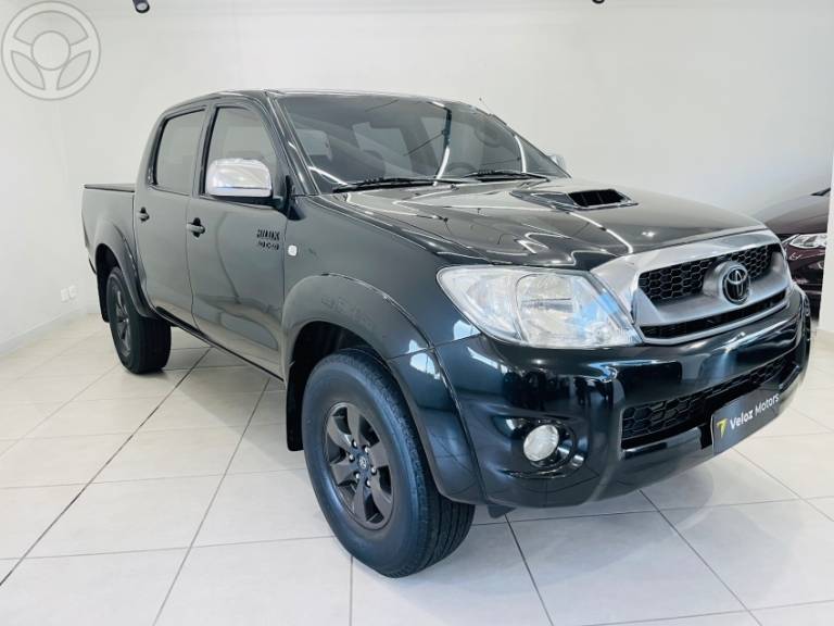 TOYOTA - HILUX 3.0 SRV 4X4 CD 16V TURBO INTERCOOLER DIESEL 4P MANUAL - 2010/2011 - PRETA - R$ 110.500,00