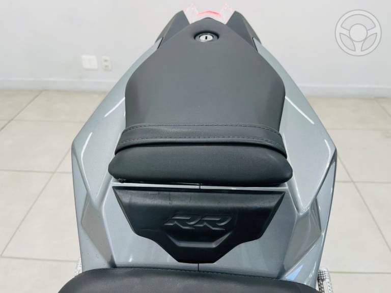 BMW - S 1000 RR - 2014/2015 - PRATA - R$ 69.990,00