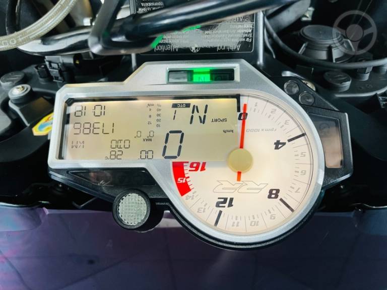 BMW - S 1000 RR - 2014/2015 - PRATA - R$ 69.990,00