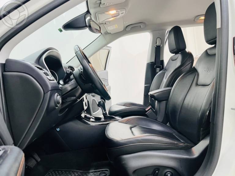 JEEP - COMPASS 2.0 16V DIESEL LIMITED 4X4 AUTOMÁTICO - 2020/2021 - BRANCA - R$ 124.900,00