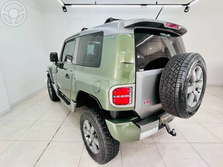 TROLLER - T4 3.2 XLT 4X4 20V TURBO INTERCOOLER DIESEL 2P MANUAL - 2015/2015 - VERDE - R$ 168.900,00