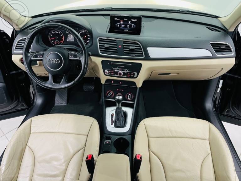 AUDI - Q3 1.4 TFSI AMBIENTE 4P S TRONIC - 2015/2016 - PRETA - R$ 89.990,00