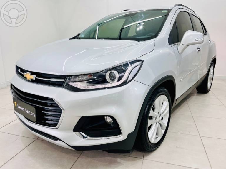 CHEVROLET - TRACKER 1.4 16V TURBO FLEX PREMIER AUTOMÁTICO - 2018/2018 - PRATA - R$ 94.900,00