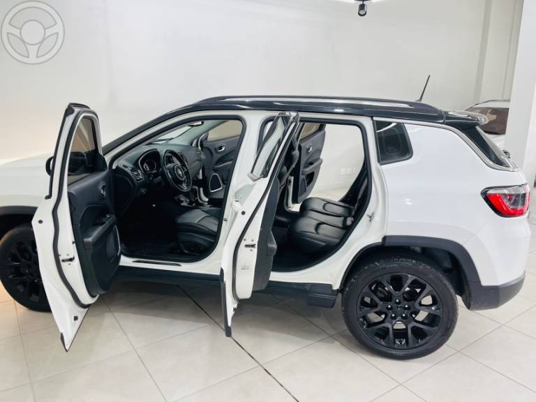 JEEP - COMPASS 2.0 16V DIESEL LIMITED 4X4 AUTOMÁTICO - 2020/2021 - BRANCA - R$ 124.900,00